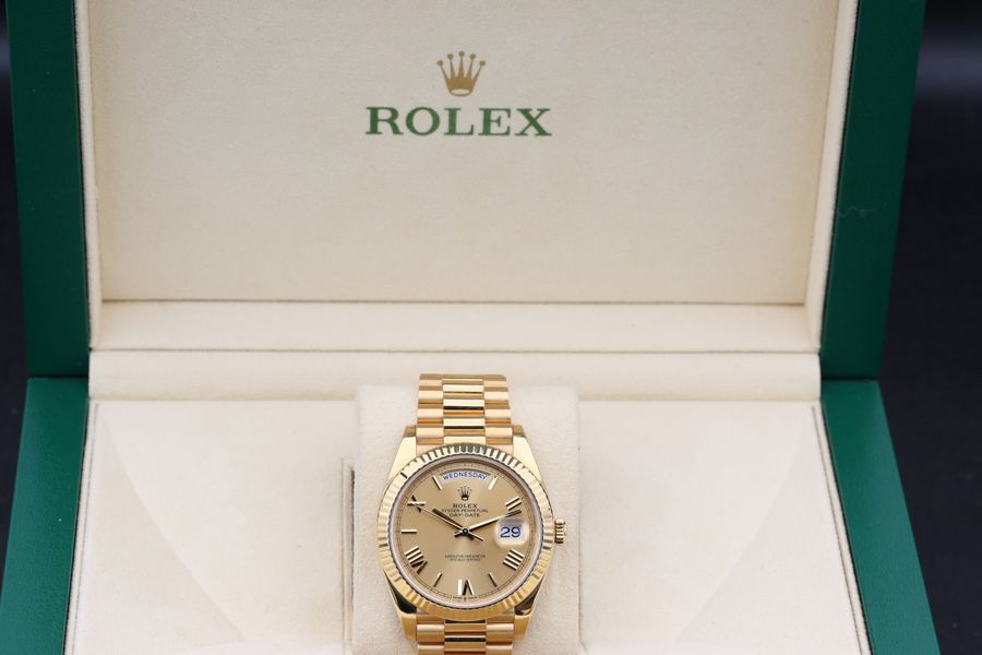 Rolex Day-Date 40 228238